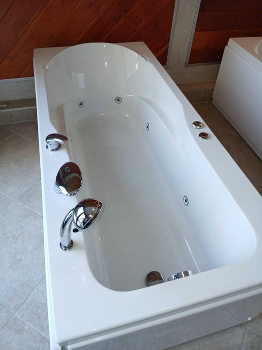 Хидромасажна вана - 2 броя