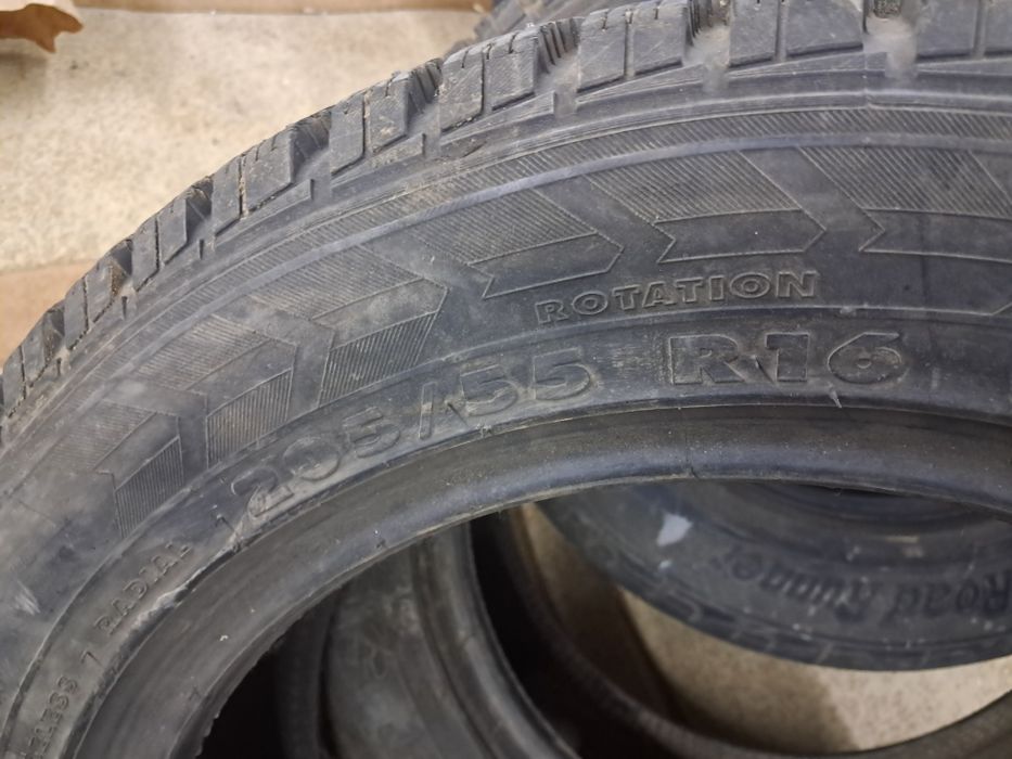 Продам шины на 16 зимние