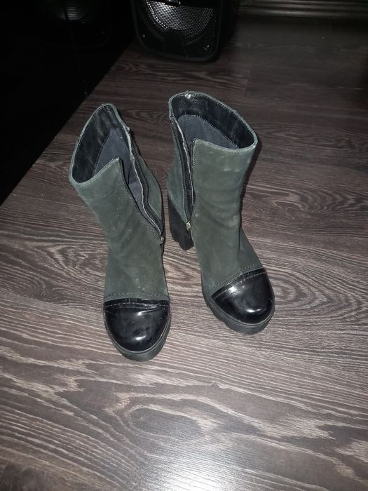 Botine din piele