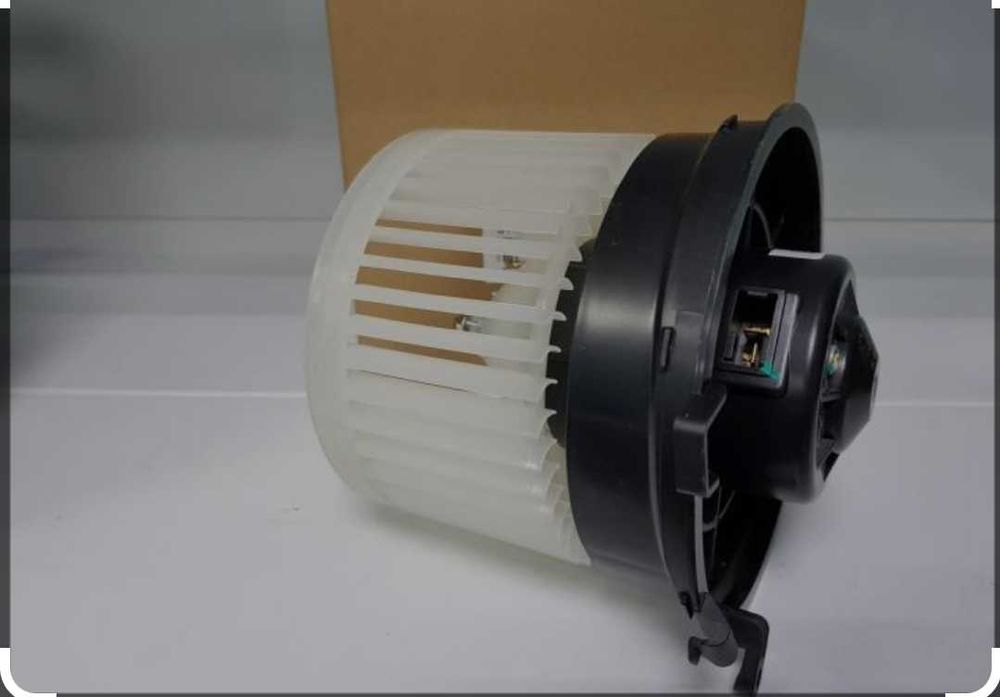 Моторчик печки Митсубиси Асх