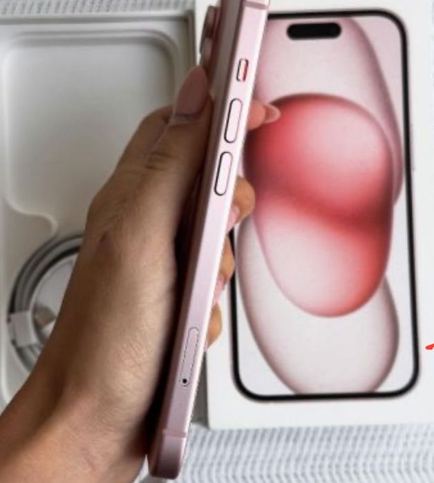 Iphone 15 розов.