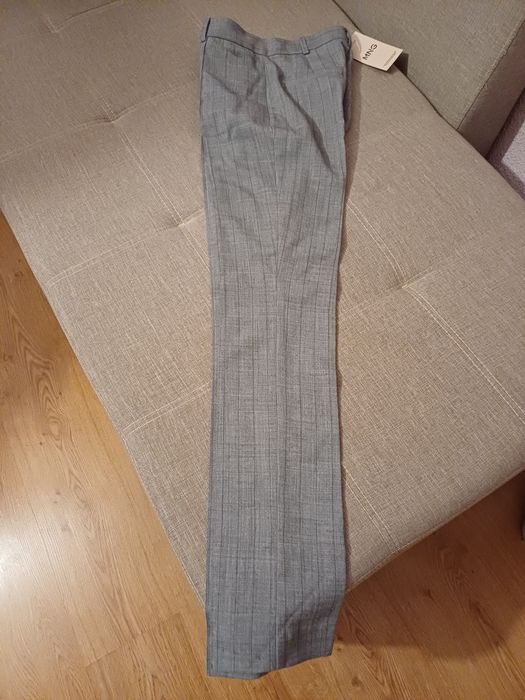 Pantaloni de costum cu dungi