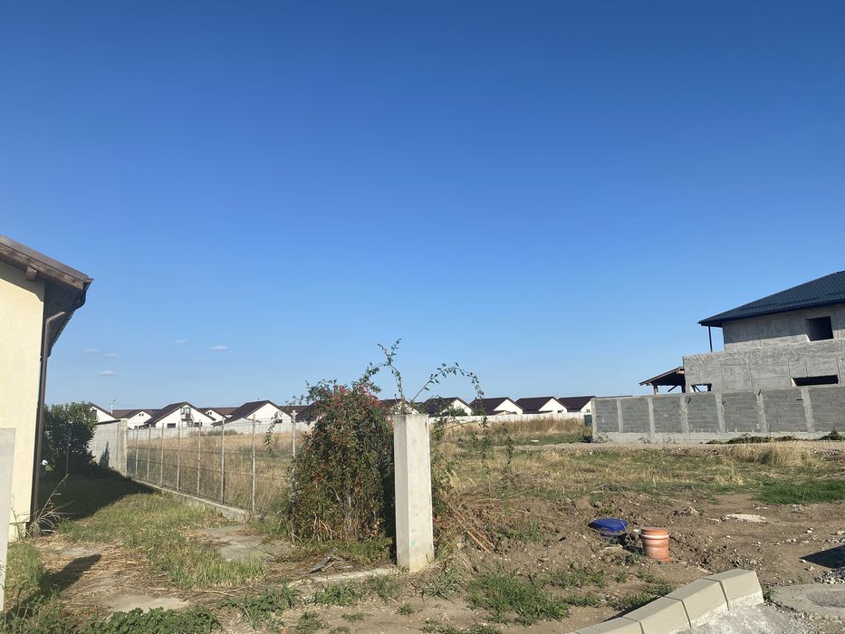 Loturi de teren intravilan Domnesti-Teghes, zona cartier nou de case.