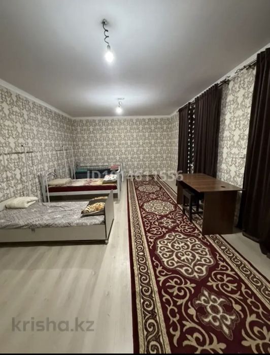 3 бөлмелі 2 этажды уй жалға беріледі. Срочно