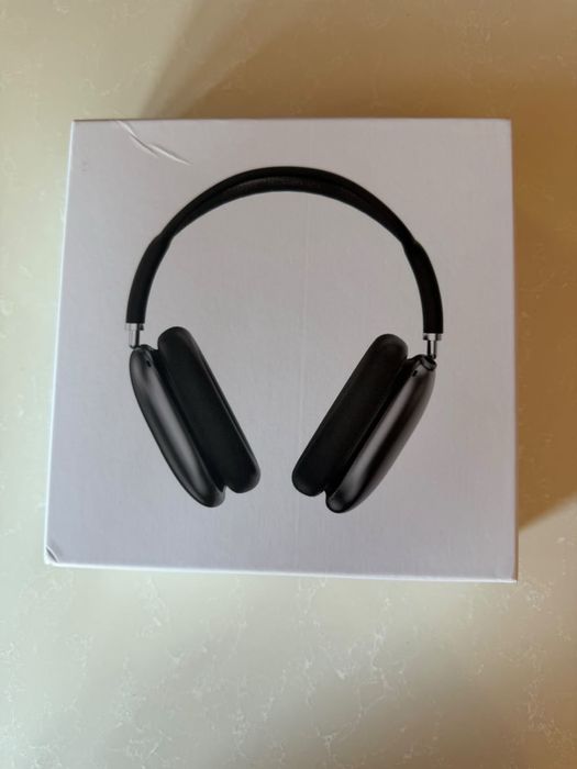 Apple AirPods-Black С компромис на цената.