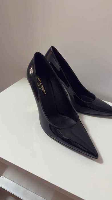 Дамски лодочки Saint Laurent от естествена кожа, размер 39