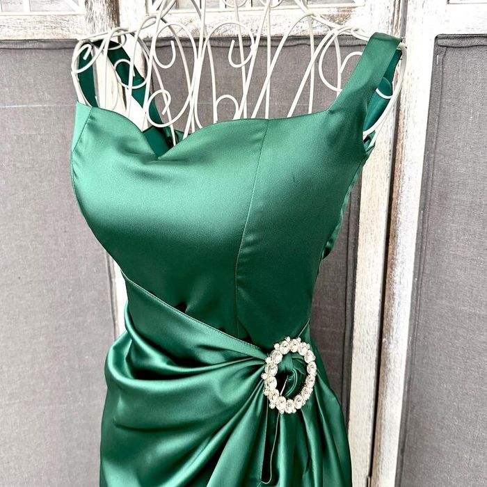 Официална рокля Naomi