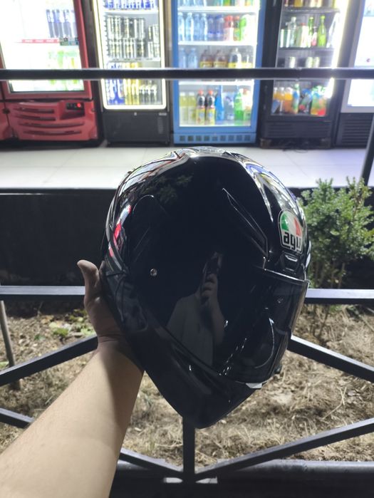 Продам оригинальный шлем AGV K1 (Gloss Black) с темным визором