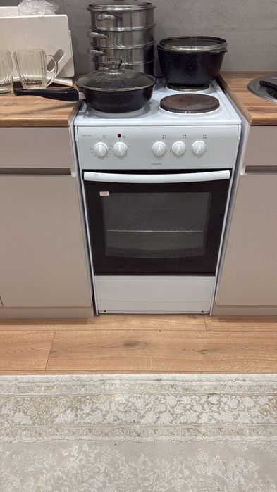 Электро плита в отличном состоянии