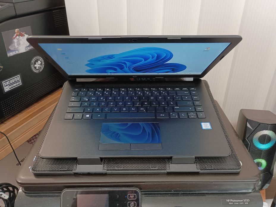 Лаптоп HP Notebook - 14-ck0101ng i3-7020U / 14"