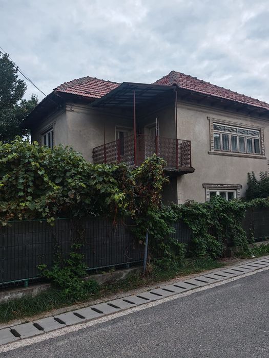 Casa  zona centrala Cislau