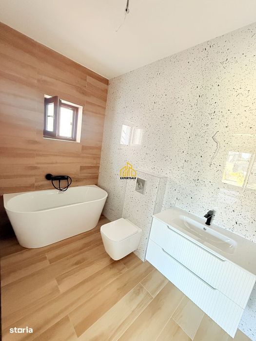 Casă P+M | 3 Dormitoare | Dormitor Matrimonial Cu Baie Proprie