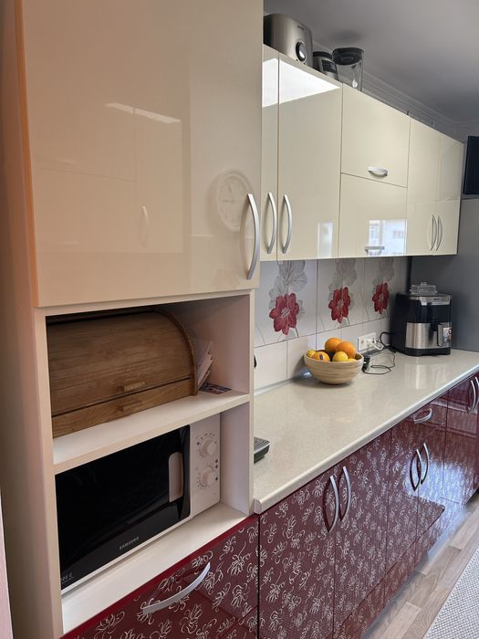 Vand mobila bucatarie facuta pe comanda+electrocasnice