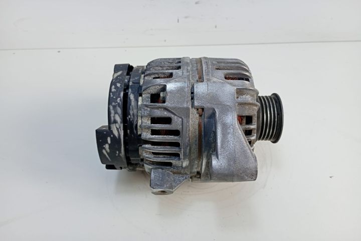 Alternator 0124415002 Opel Meriva prima generatie