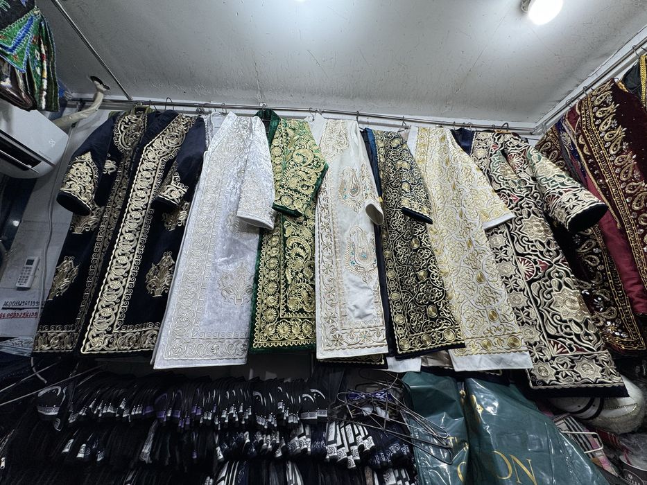 Чопон ва тон сотилади Чапаны в широком ассортименте