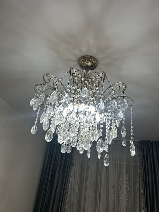 Продам 4 люстры за 10000тг