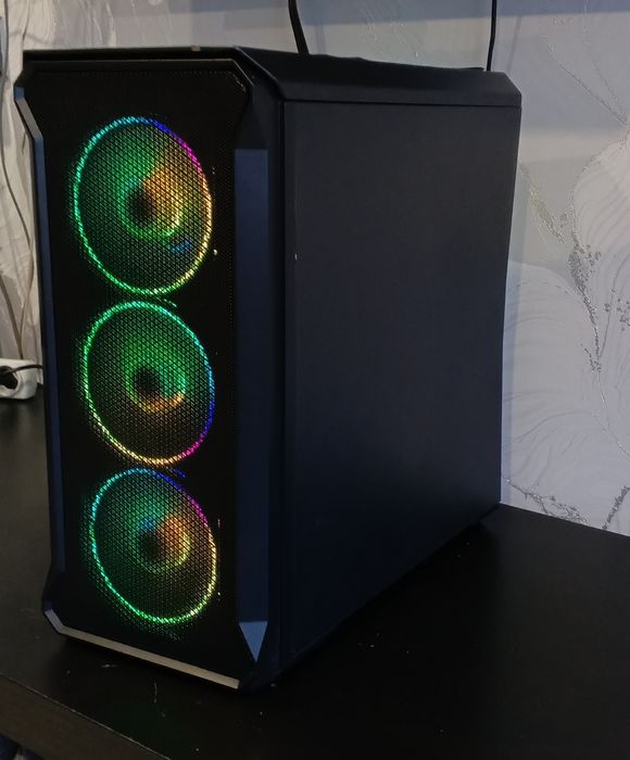 Компьютер для игр/работы с полезными подарками