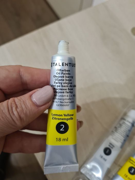 Маслени бои 24 туби