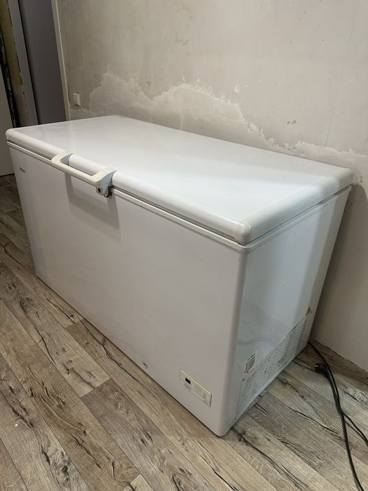 Продам морозильную камеру