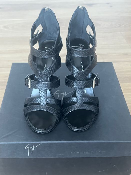 Giuzeppe Zanotti  оригинални сандали