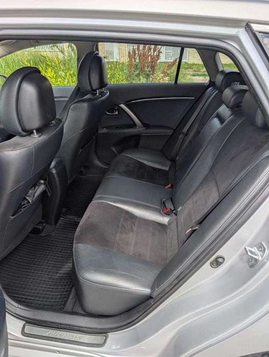 TOYOTA Avensis 2013 — imagine 2