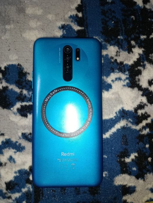 Redmi 9  64 gb sotiladi ishlashi zoʻr 500 kelishamiz