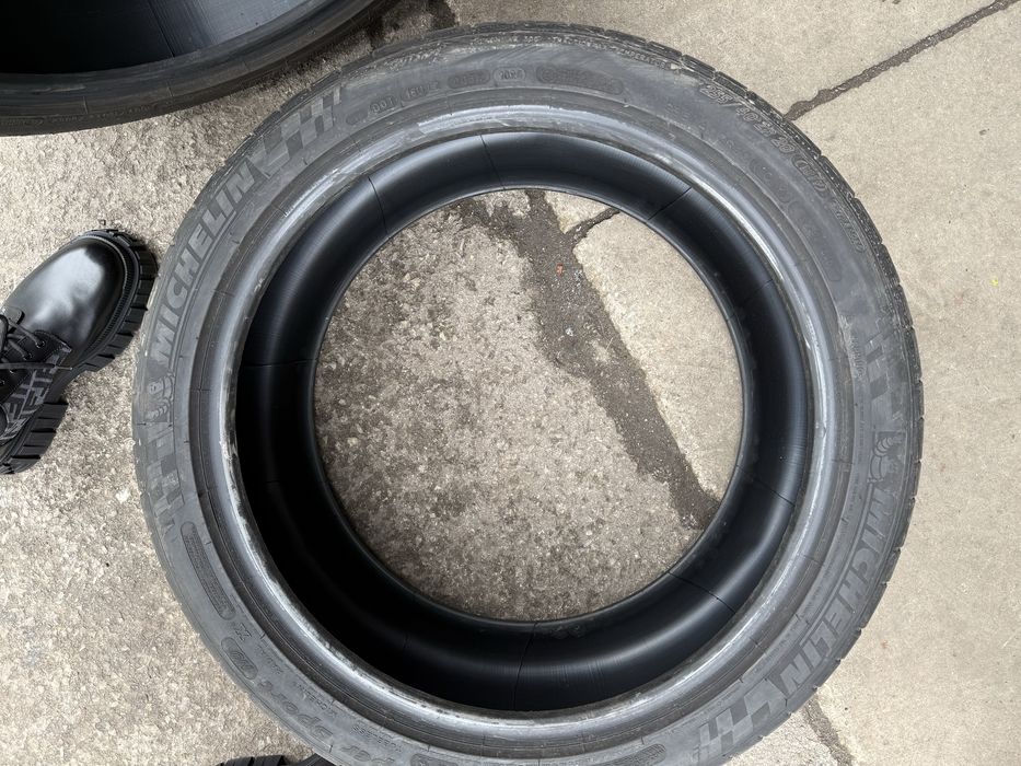 Michelin Pilot Super Sport 255/40/20 и 295/35/20
