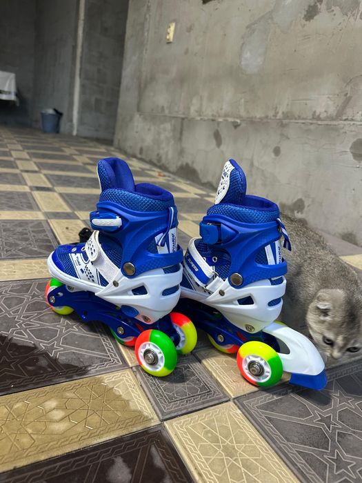 Ролики и перчатки