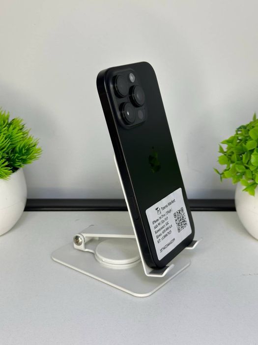 iPhone 16 Pro / 90%