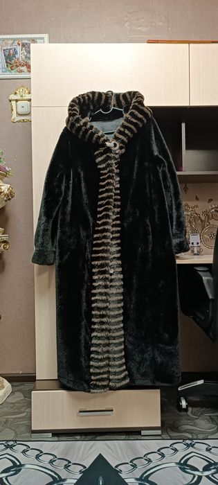 Продам шубу (новая)