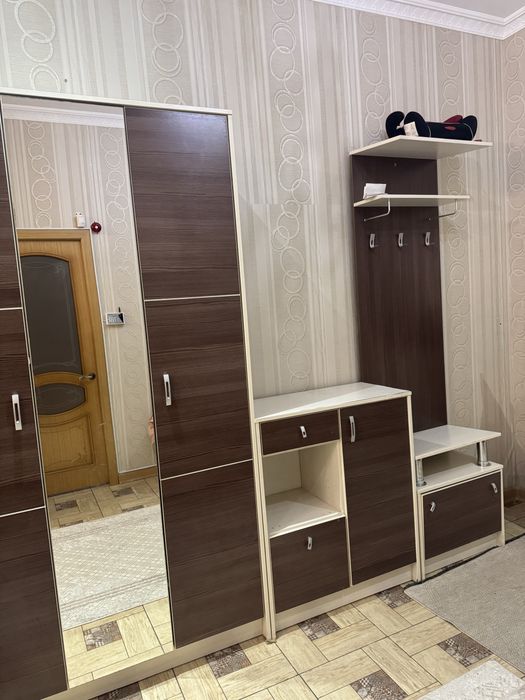 Продам гарнитур в отличном состоянии