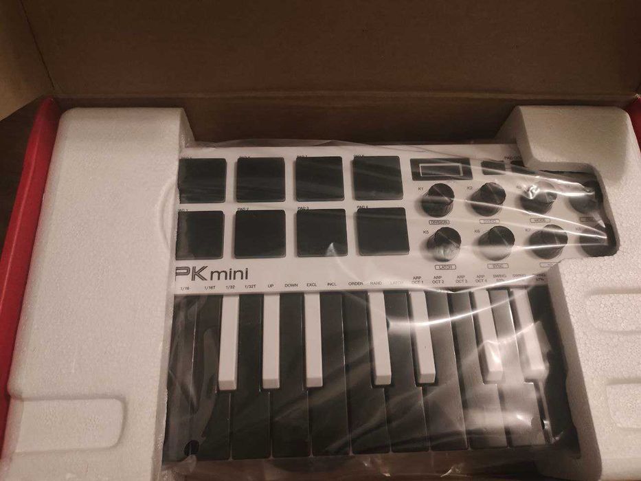 Akai MPK Mini MK3 MIDI-клавиатура