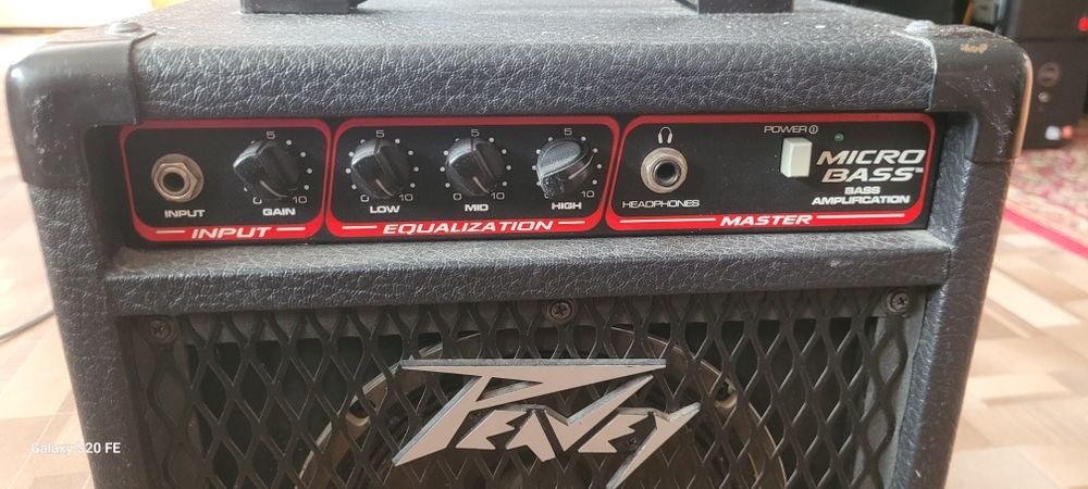 Комбоусилитель Peavy microbass 3