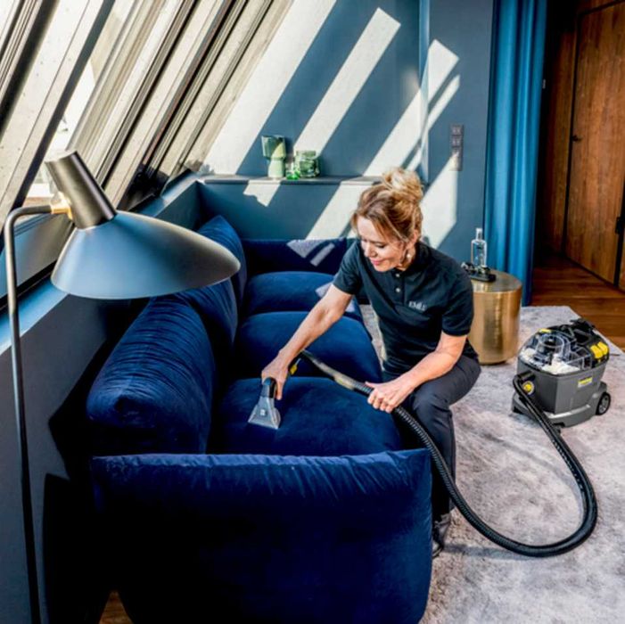 Inchiriez Karcher aspirator profesional curatare tapiterii