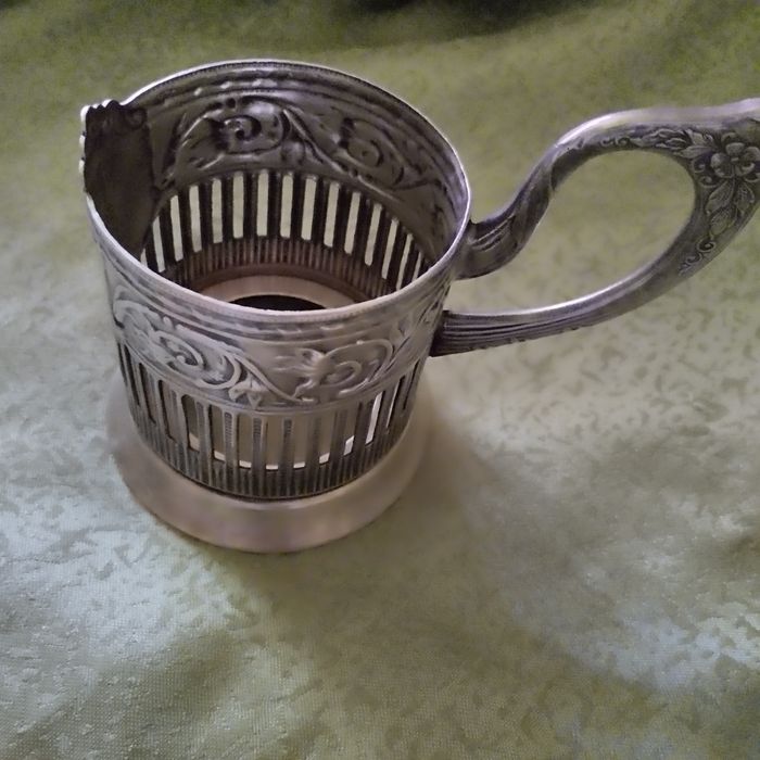 Подстаканник мельхиор .