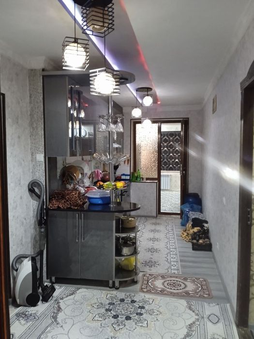 Каршида Дом сотилади