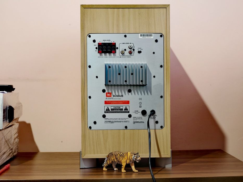 Jbl SCS-SUB. Subwoofer de clasă. Bass profund și adânc. Preț fix !