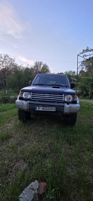 Mitsubishi pajero mk2