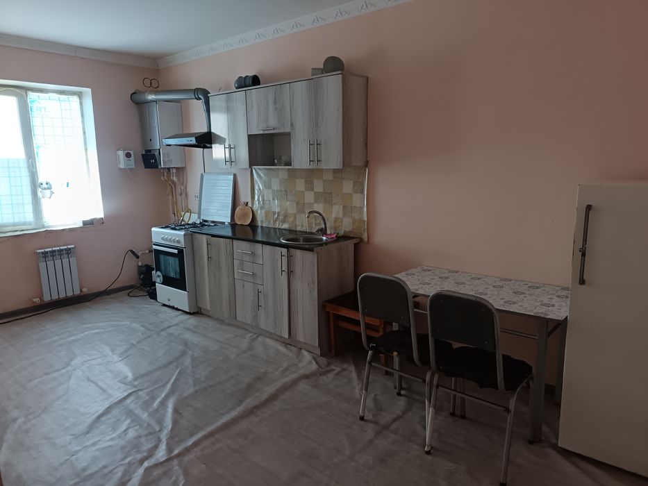 Fargona shahar, frunza massivda 3 xonali kvartira sotiladi, yangi dom