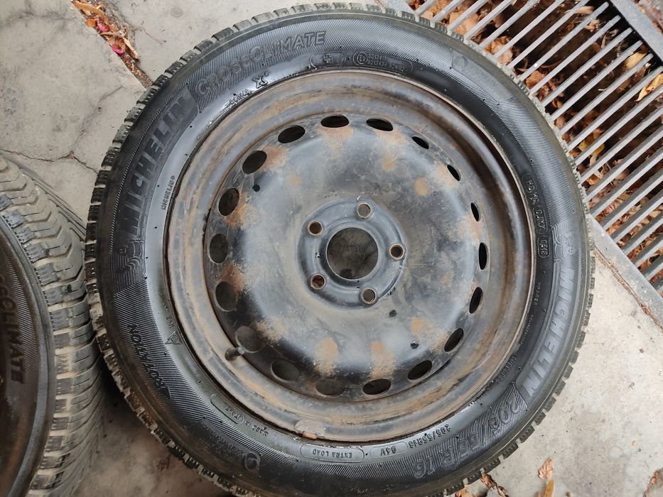 Всесезонни гуми 205 55 16 Michelin Crossclimate и Medallion AllSeason