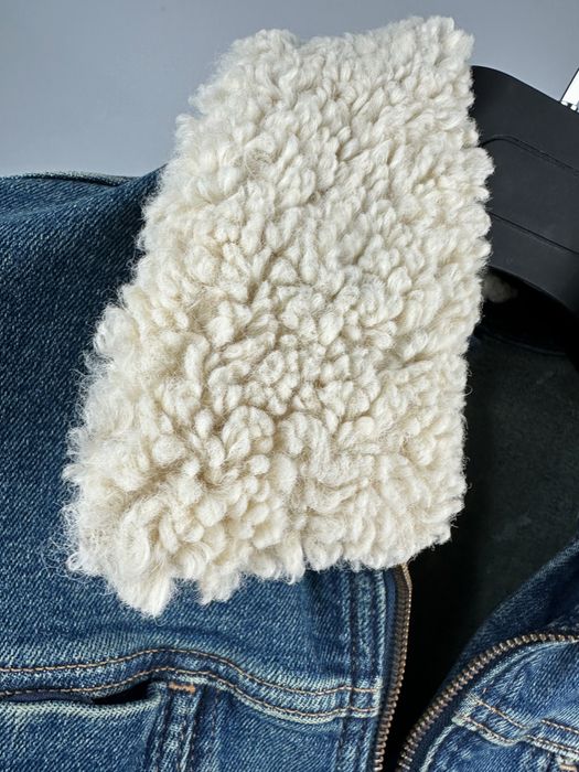 MANGO дамско късо яке с цип и яка от каракул