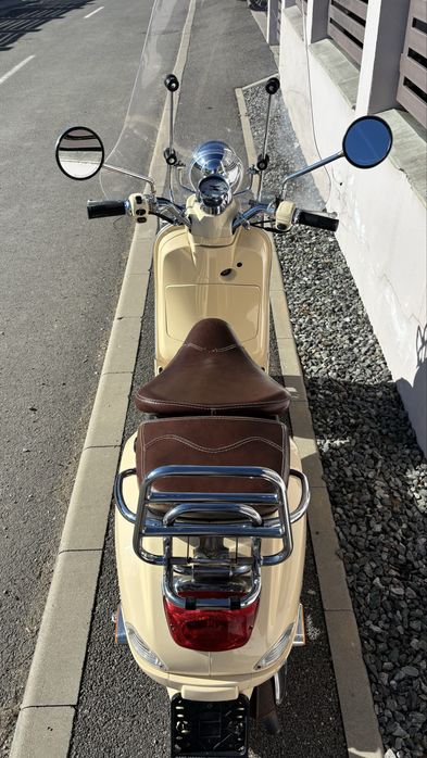 Vespa lxv 50 piaggio scuter