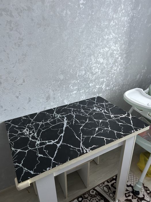 продам кухонный стол