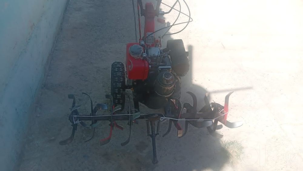 Motoblok sotiladi