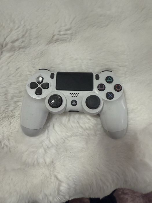 PS4 Pro 1tb 1 Joystick Fifa26,Gta5