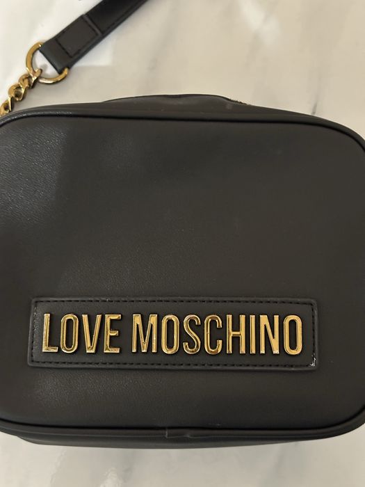 Оригинална Love Moschino дамска чанта + калъф