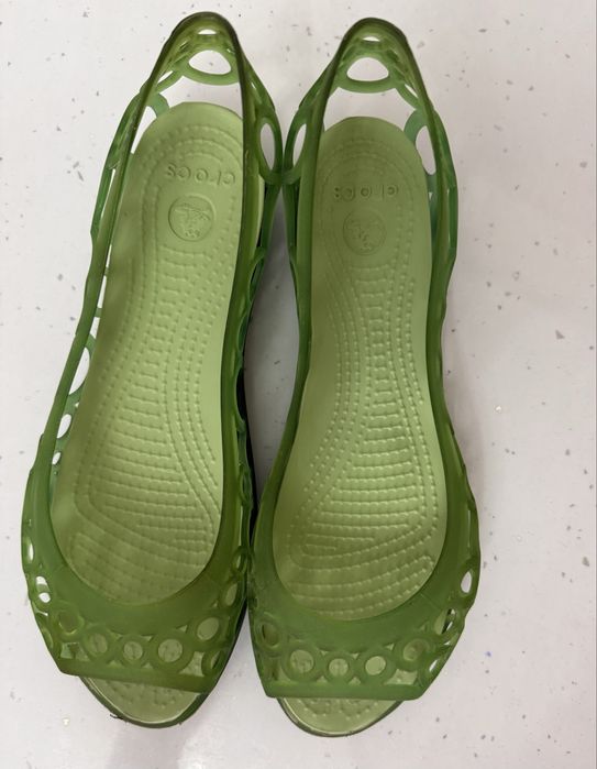 Очень элегантные женские кроксы