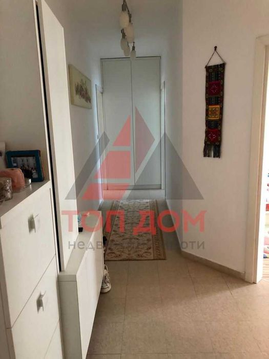 Дава се под наем Четиристаен апартамент в Варна, м-т Траката - 150 кв.м за 918 € - Снимка #13