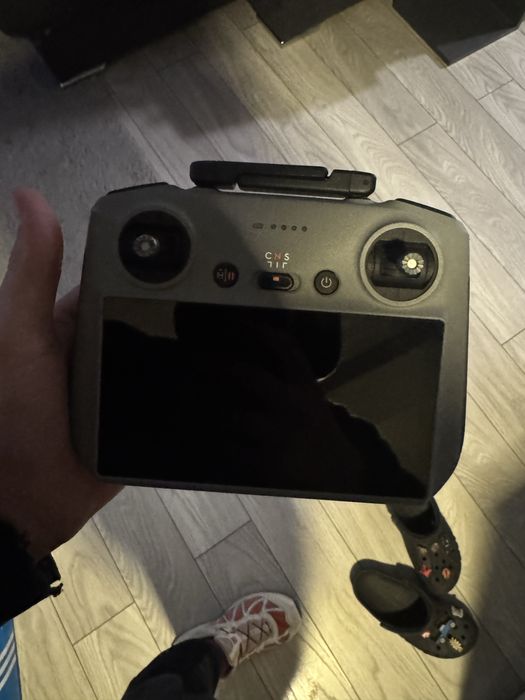 DJI mini 4 Pro + RC2 controller