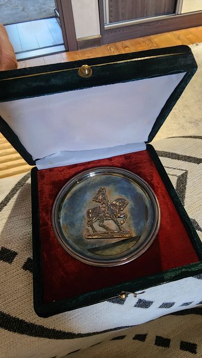 Тарелка с Амир Тимуром из серебра.925.
